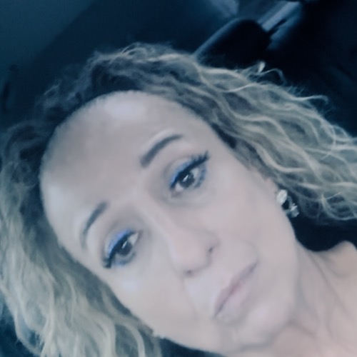 Carolyn A Correa
